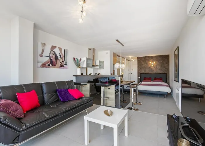 Village Naturiste R4N - Le Wildly Heliopolis Luxe